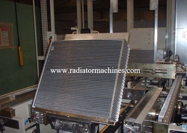 acheter Type servo machine de constructeur de noyau de radiateur de Multirow pour des radiateurs de camion lourd fabrication en ligne